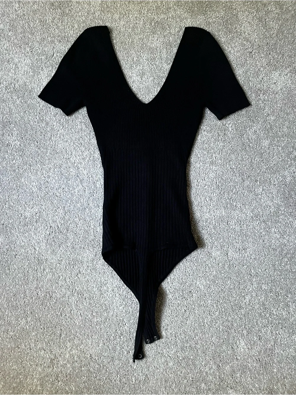 Abercrombie Black Ribbed V-Neck One-Piece Bodysuit - Picture 2 of 4